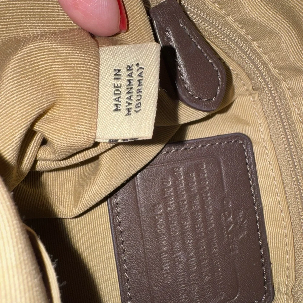 Coach Signature Canvas File Crossbody w Dust Bag - Picture 13 of 16